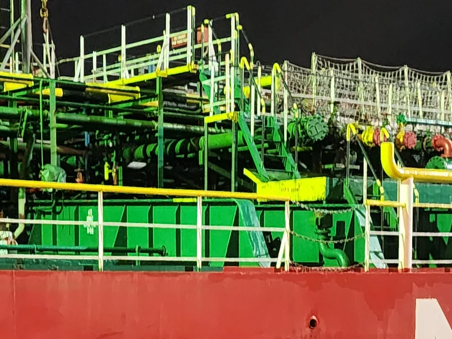 Distributor Oli Eni Industri untuk Tambang